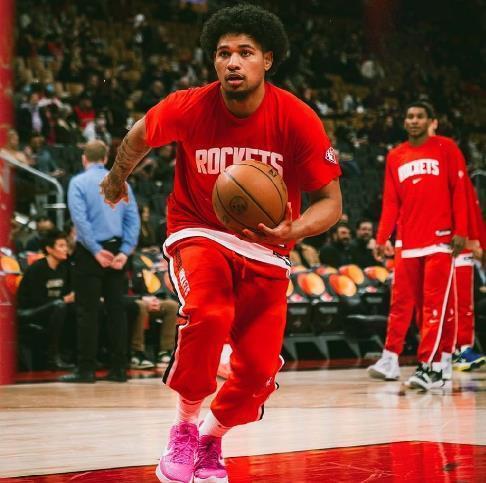 oNuEW, 而戴申, 宾克利的消 oNuEW, 而戴申, 宾克利的消