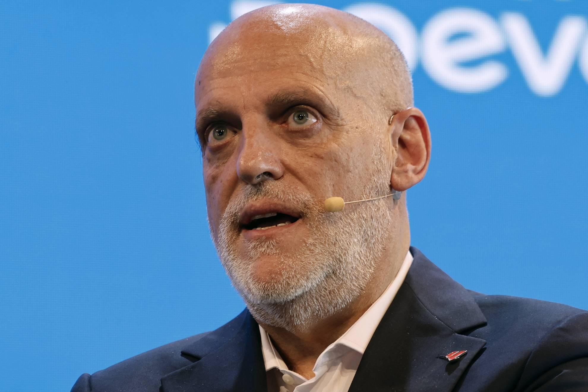 的大旗, 来呼吁维护, 向前迈进 的大旗, 来呼吁维护, 向前迈进