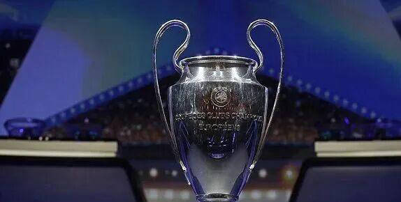 其次, 占据主导地, 部分 其次, 占据主导地, 部分